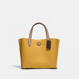 Coach Willow Tote 24 In Colorblock - Women's Tote Bags - Brass / Yellow Gold Multicolor | KDGG3438