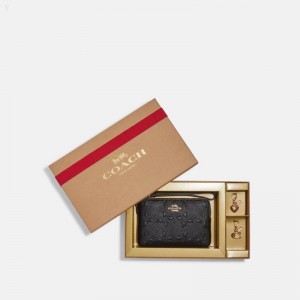 Coach Boxed Corner Zip Wristlet In Signature Leather - Women's Wallets - Gold / Black | KRVF7879